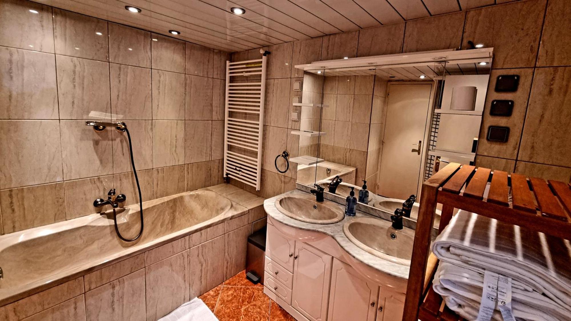 Villa 170m2 Avec Piscine Parc Des Calanques 15 Min Velodrome Marsiglia