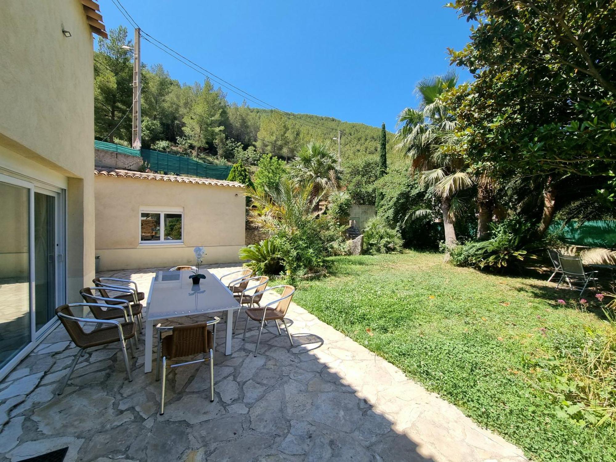 Villa 170m2 Avec Piscine Parc Des Calanques 15 Min Velodrome Marsiglia